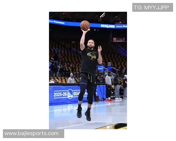 库里首次在比赛中穿李宁鞋标志着他与UA的正式告别